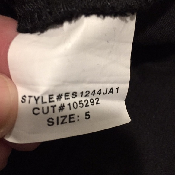 STS  basic Black shorts size 5 - Picture 6 of 7